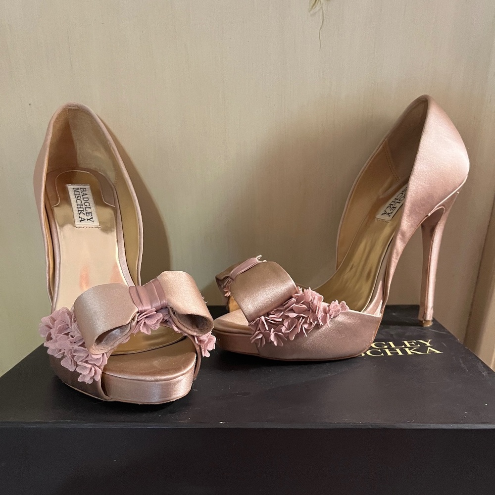 Badgley Mischka Leather Satin Bow High Heels